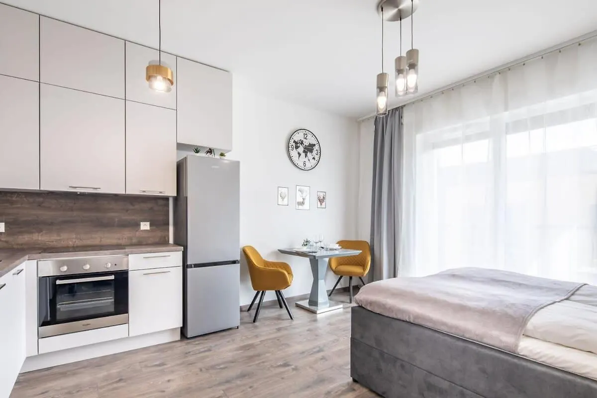 Modern Comfy Stay Next To The River Budapest Apartment