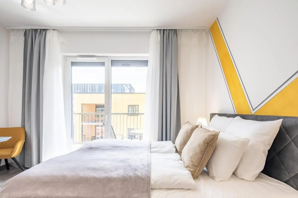 Modern Comfy Stay Next To The River Budapest Apartment